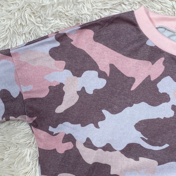 ๐HP๐ And The Why Camo Sweatshirt ๐ Pink Gray & Burgundy. - Picture 5 of 12